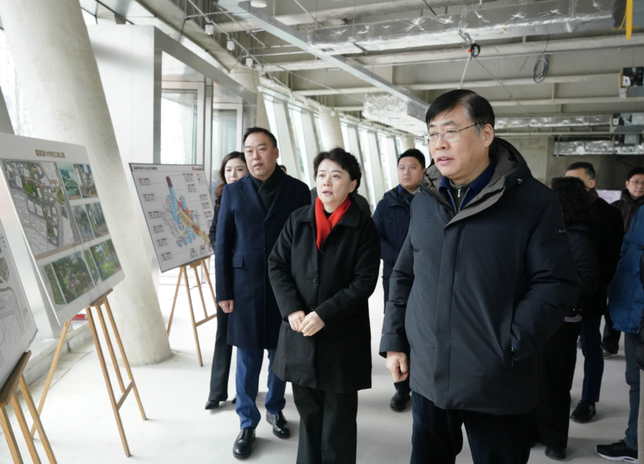 新春新气象 | 上海黄浦区委区政府开年调研就来到绿地外滩中心，大力支持项目加速建设及招商运营，打造高质量发展新标杆